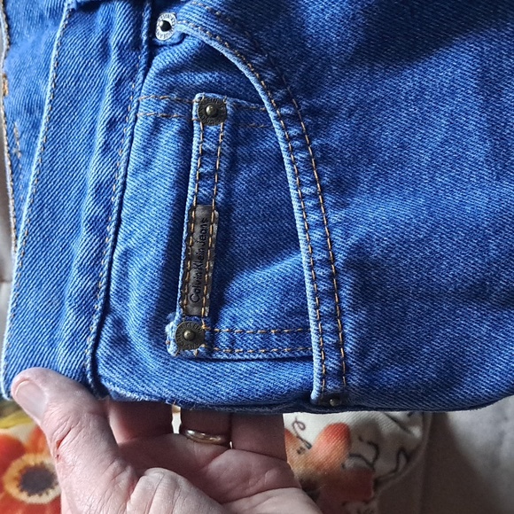 Men's Calvin Klein Denim Shorts - Picture 3 of 5